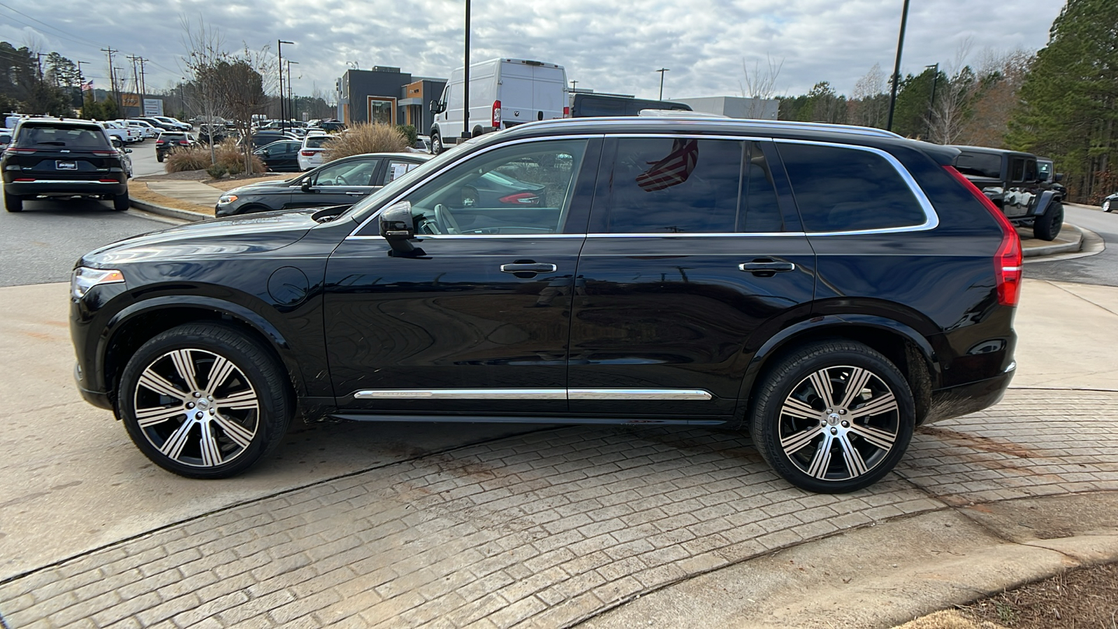 2022 Volvo XC90 Recharge Plug-In Hybrid Inscription 8