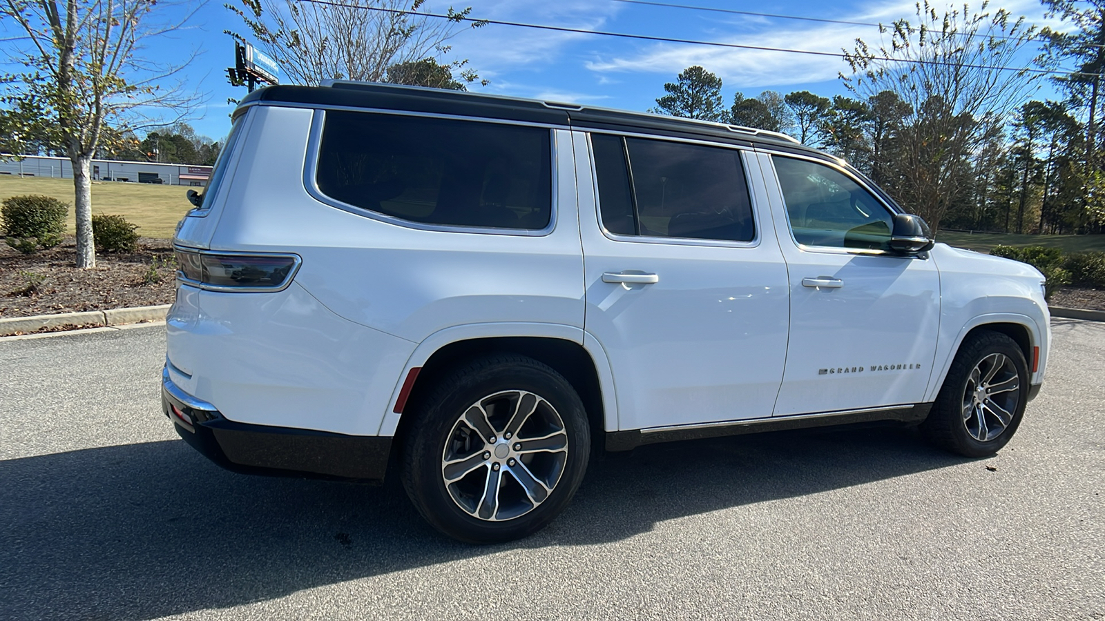 2023 Jeep Grand Wagoneer  5