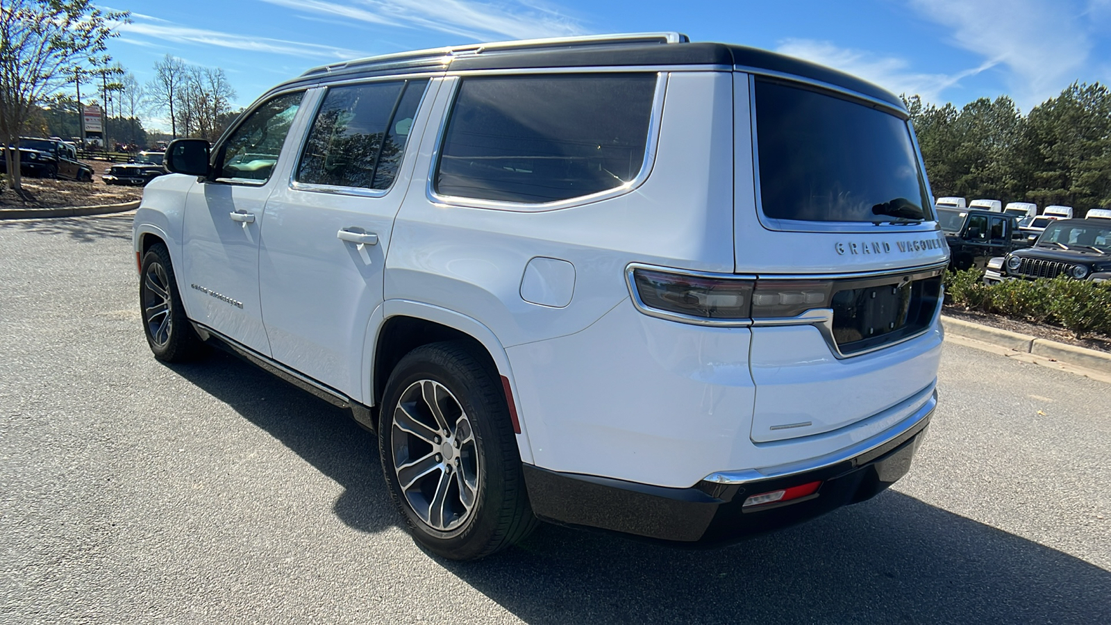 2023 Jeep Grand Wagoneer  7