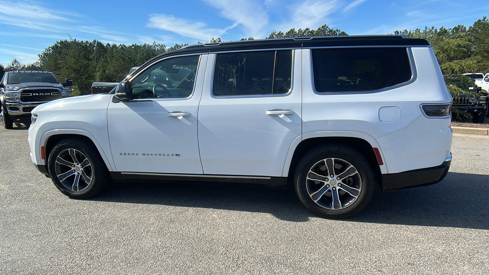 2023 Jeep Grand Wagoneer  8