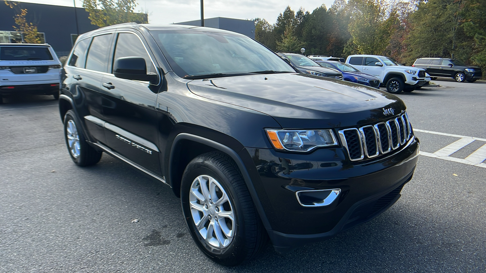 2022 Jeep Grand Cherokee WK Laredo E 3