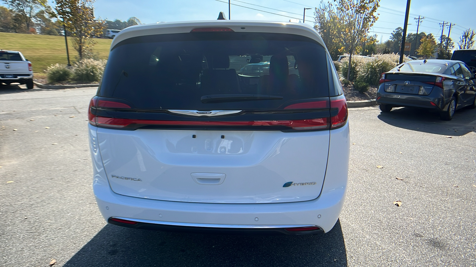 2023 Chrysler Pacifica Hybrid Pinnacle 6