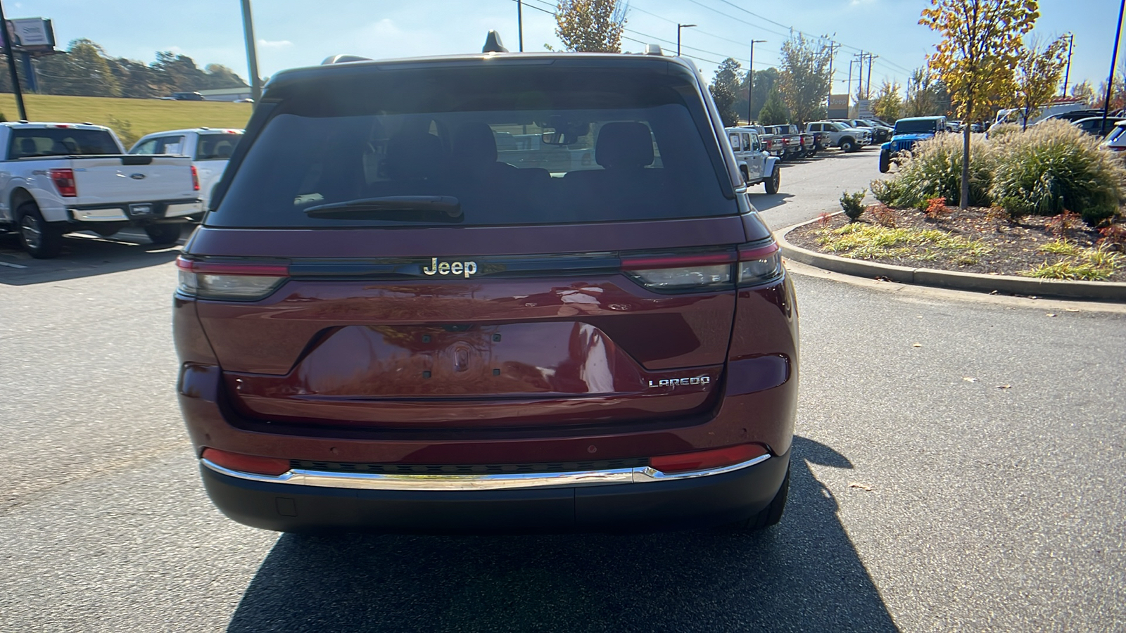 2023 Jeep Grand Cherokee Laredo 6