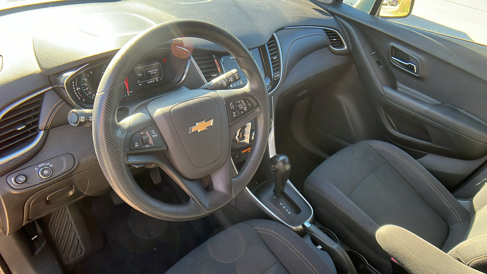 2019 Chevrolet Trax LS 19