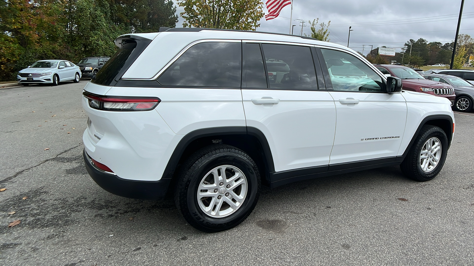 2023 Jeep Grand Cherokee Laredo 5