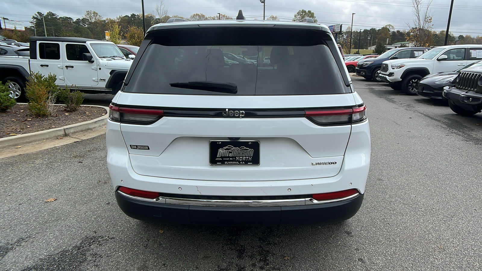 2023 Jeep Grand Cherokee Laredo 6