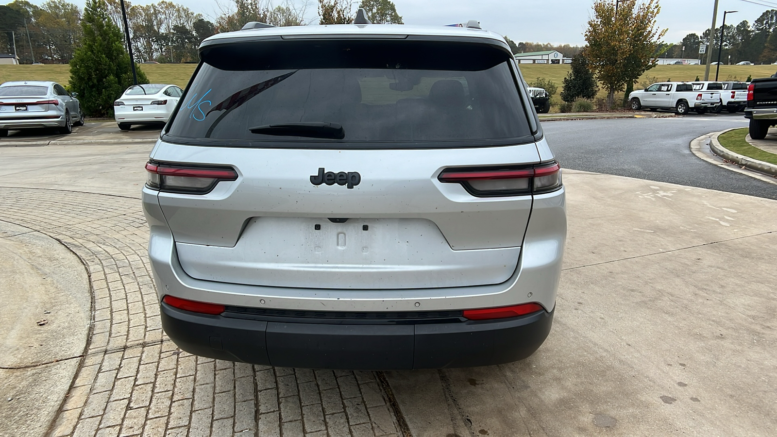 2023 Jeep Grand Cherokee L Altitude 6