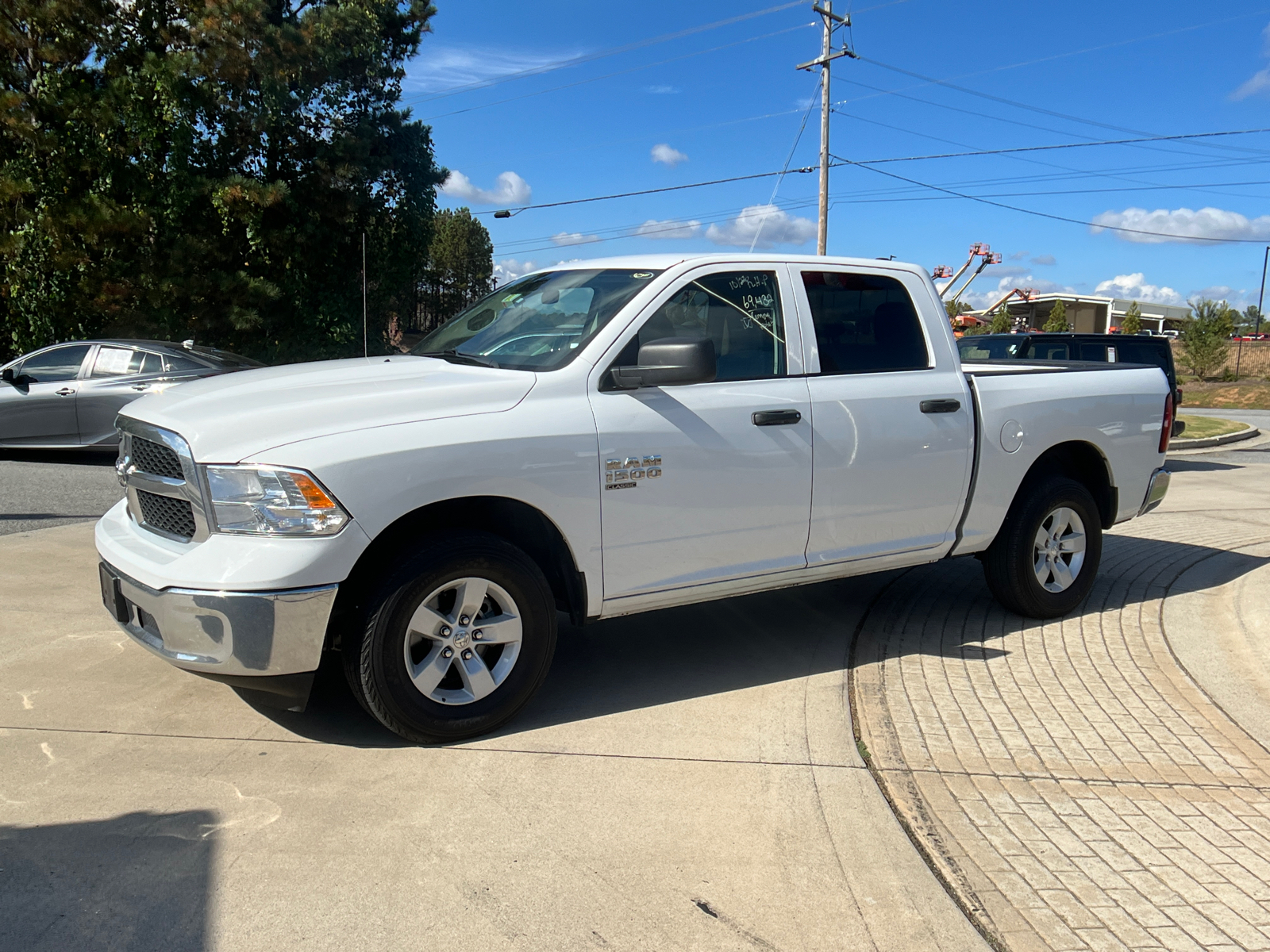 2022 Ram 1500 Classic SLT 1