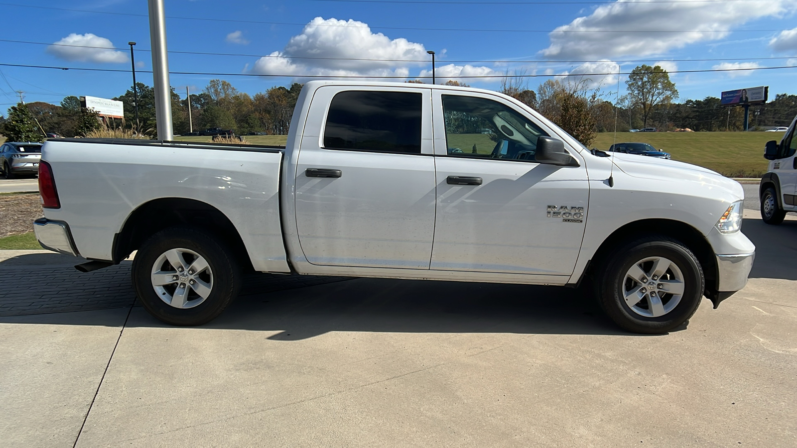 2022 Ram 1500 Classic SLT 4