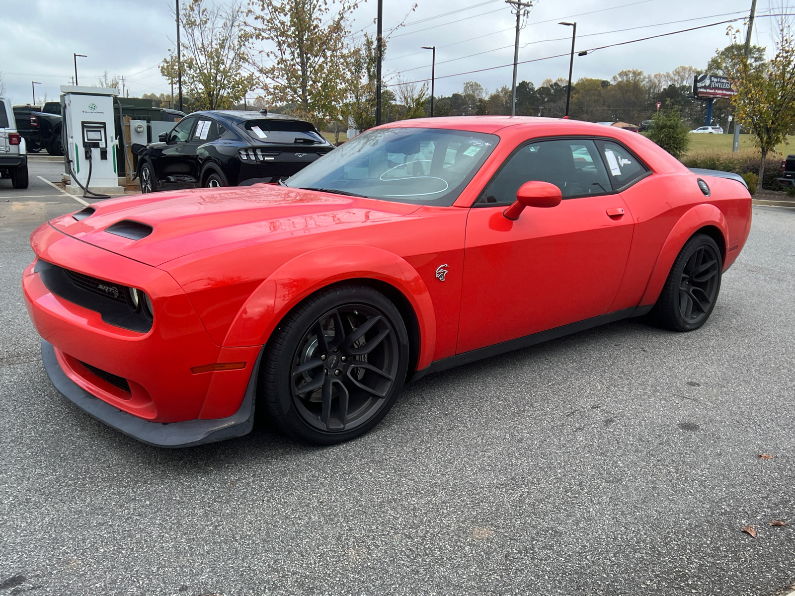 2019 Dodge Challenger SRT Hellcat Widebody 1