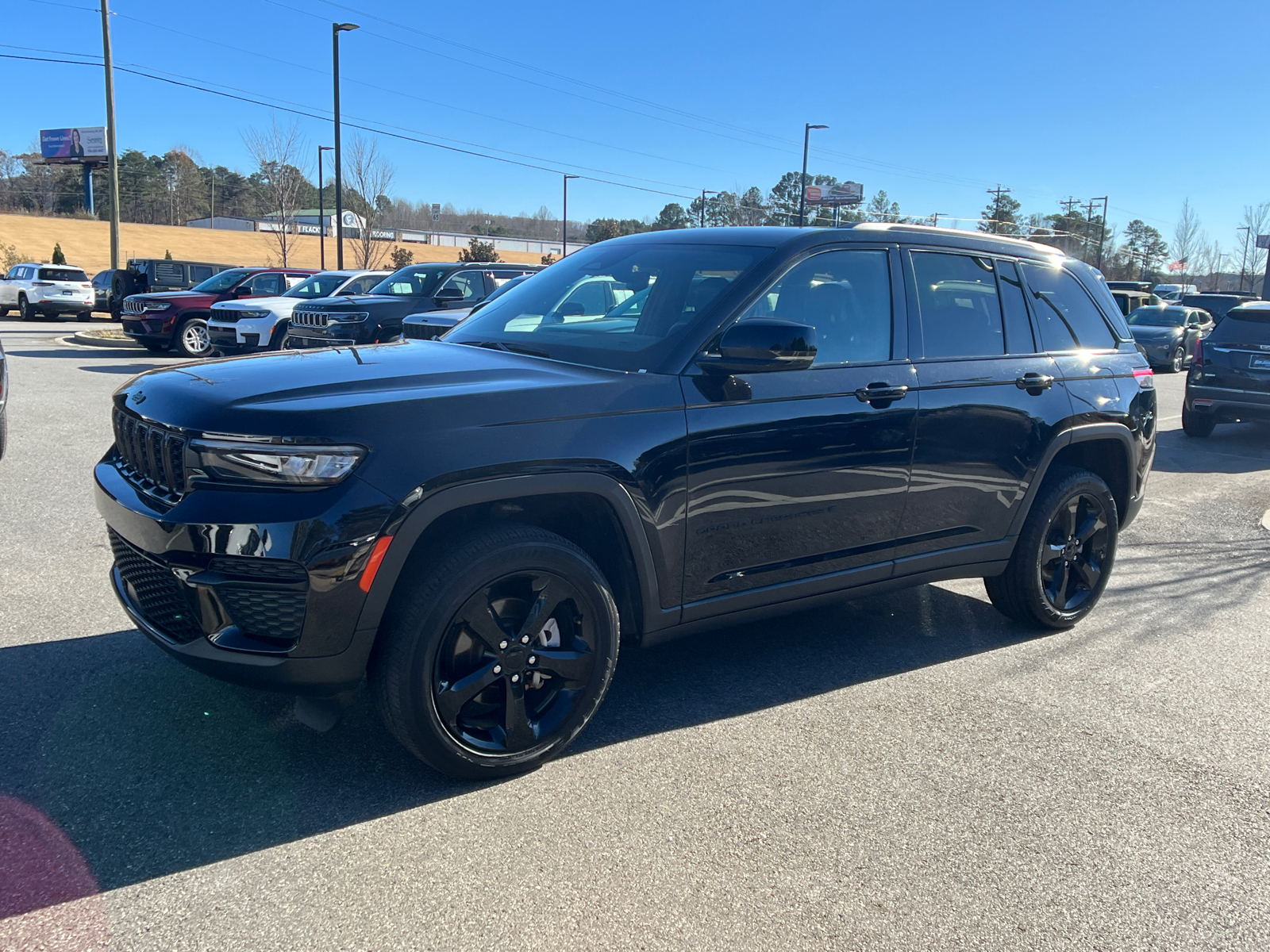 2023 Jeep Grand Cherokee Altitude 1