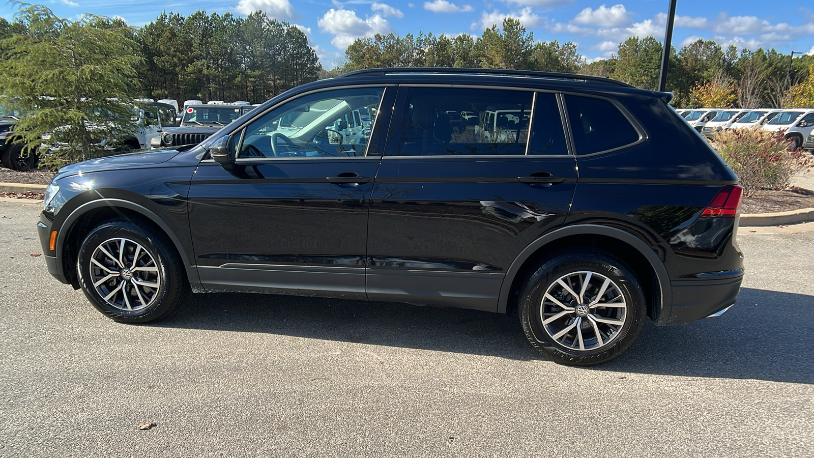 2021 Volkswagen Tiguan S 8