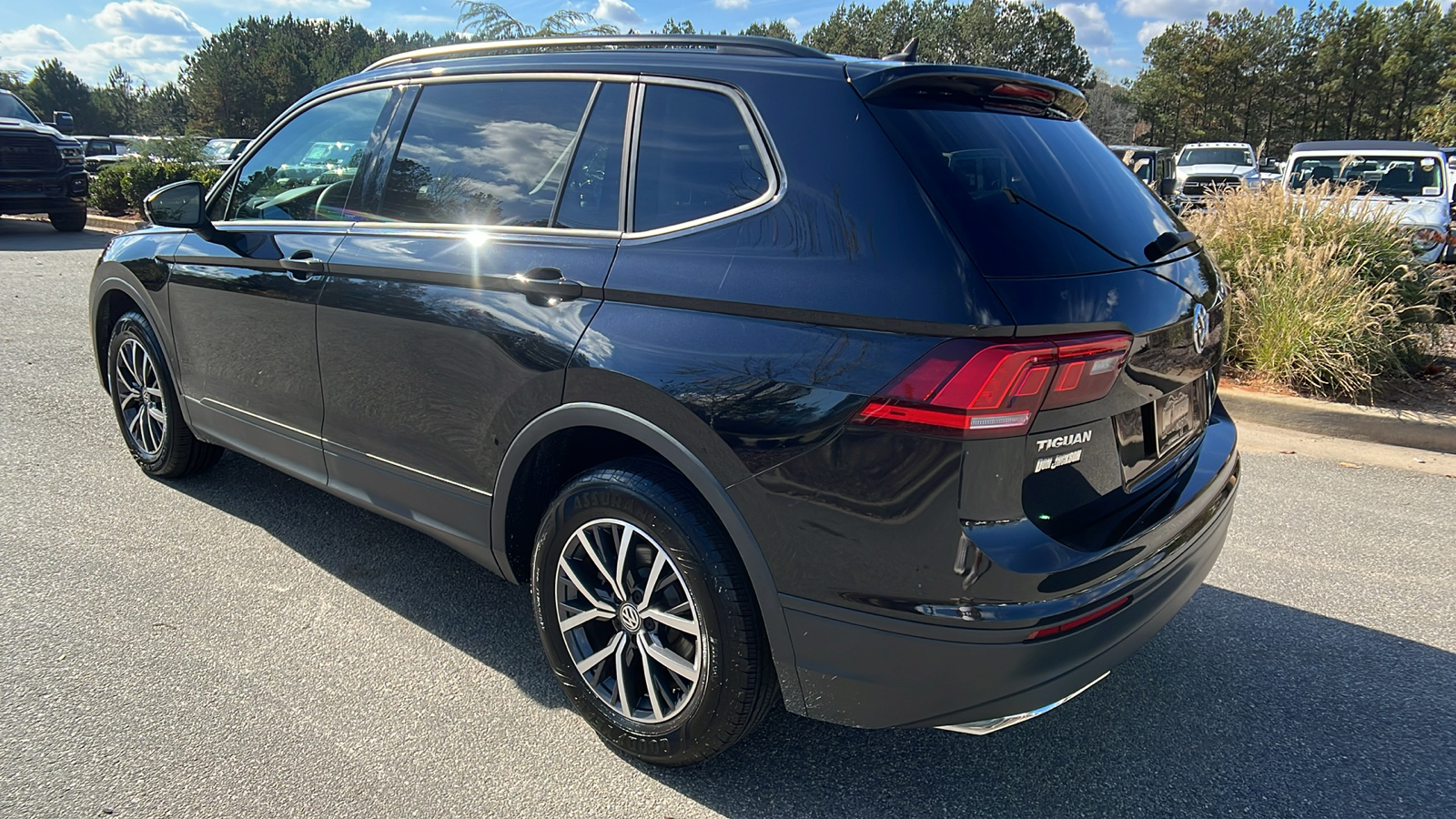 2021 Volkswagen Tiguan S 16