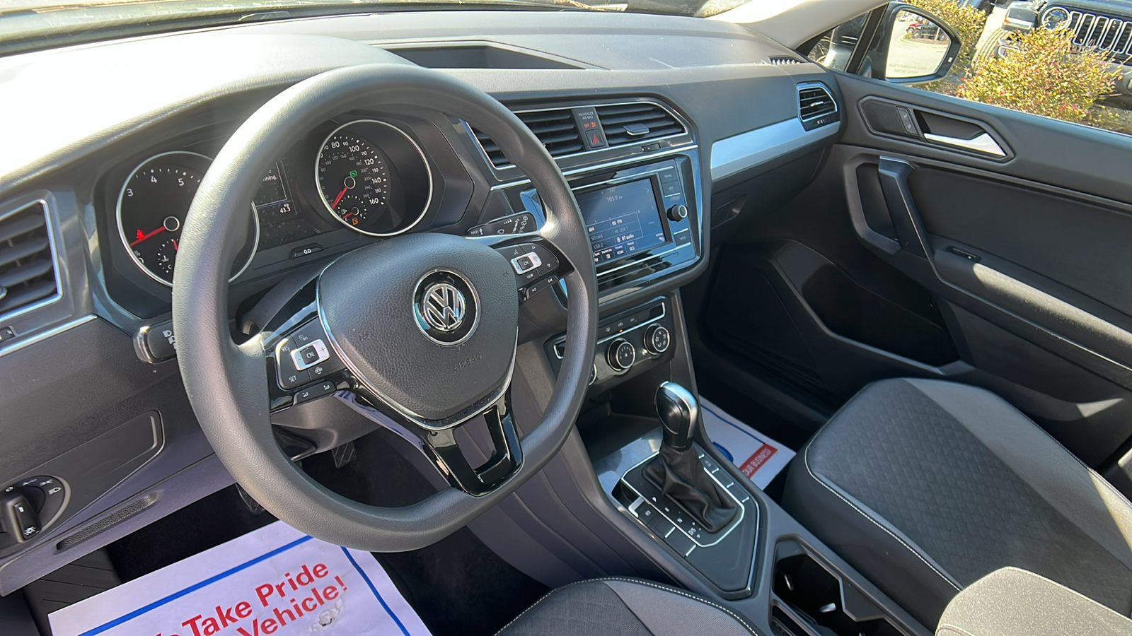 2021 Volkswagen Tiguan S 28