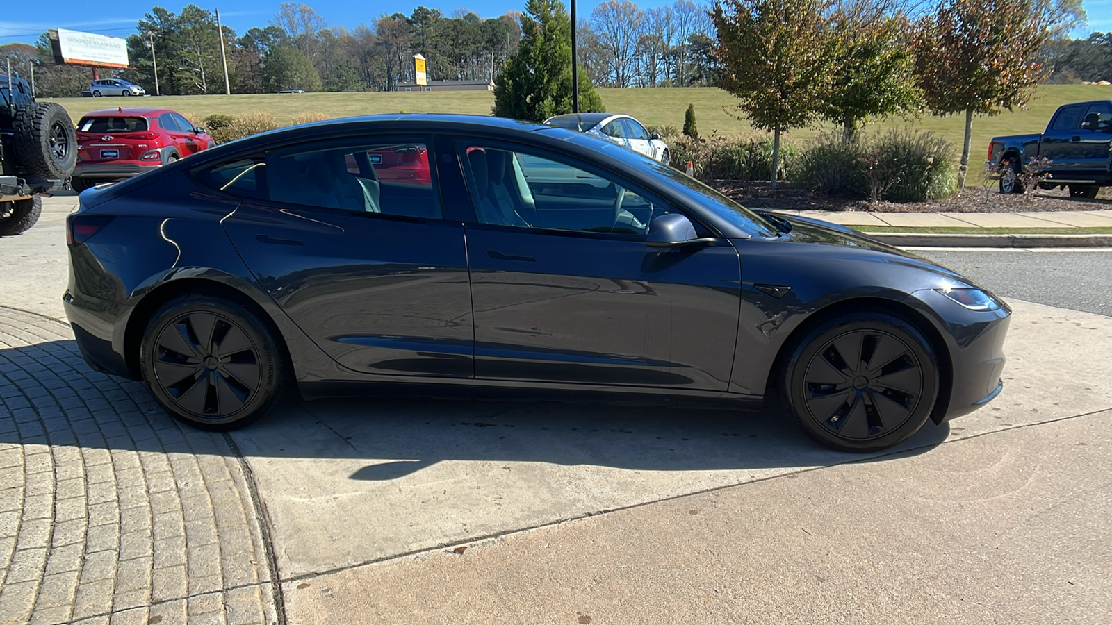 2024 Tesla Model 3  4