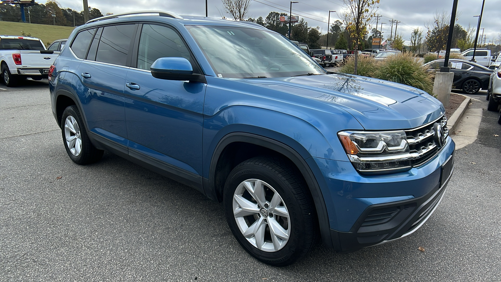 2019 Volkswagen Atlas 3.6L V6 S 3