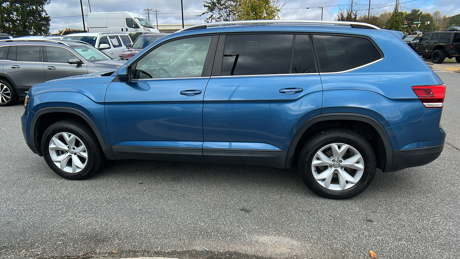 2019 Volkswagen Atlas 3.6L V6 S 8