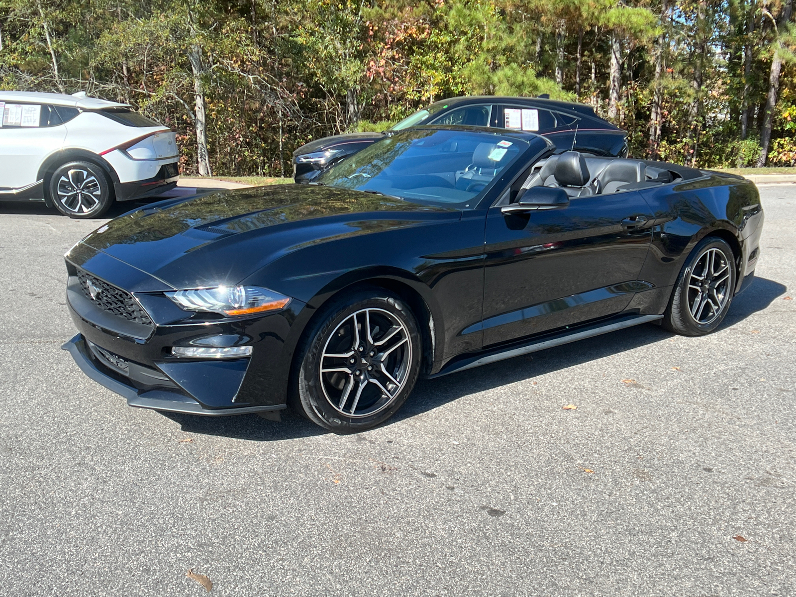 2022 Ford Mustang  1