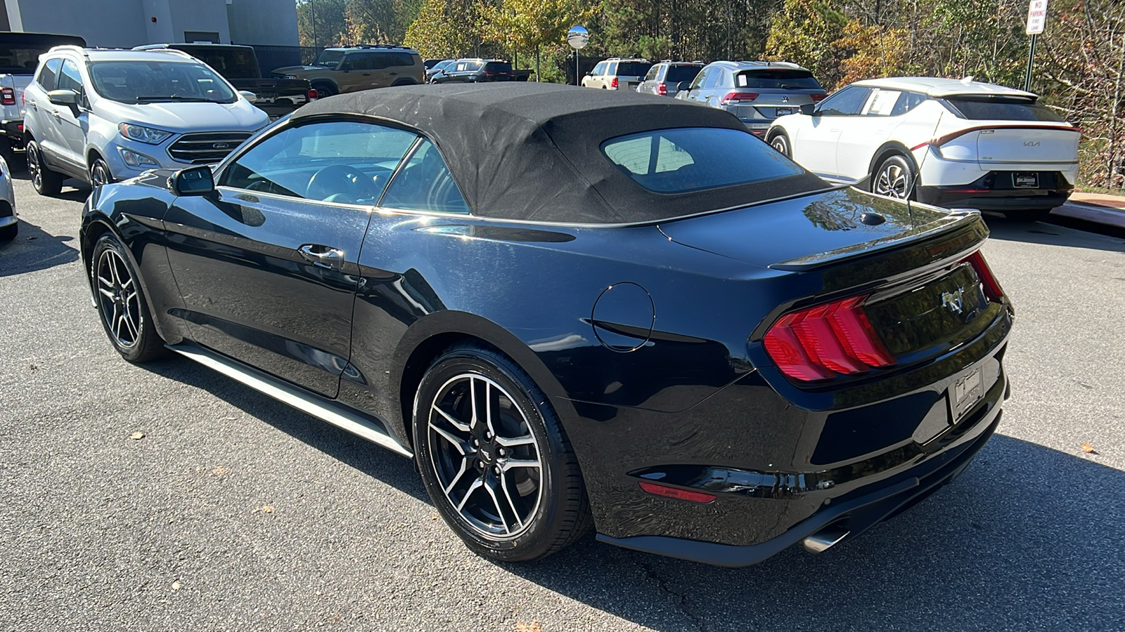 2022 Ford Mustang  9