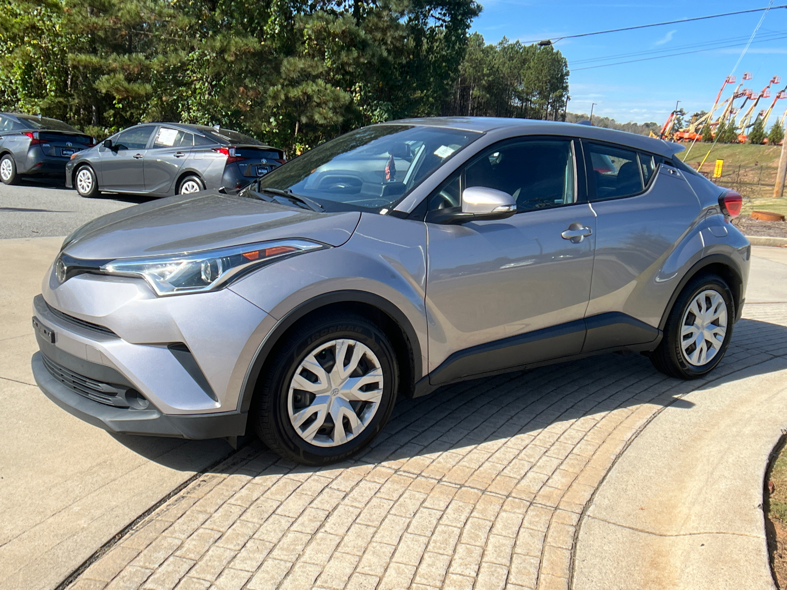 2019 Toyota C-HR LE 1