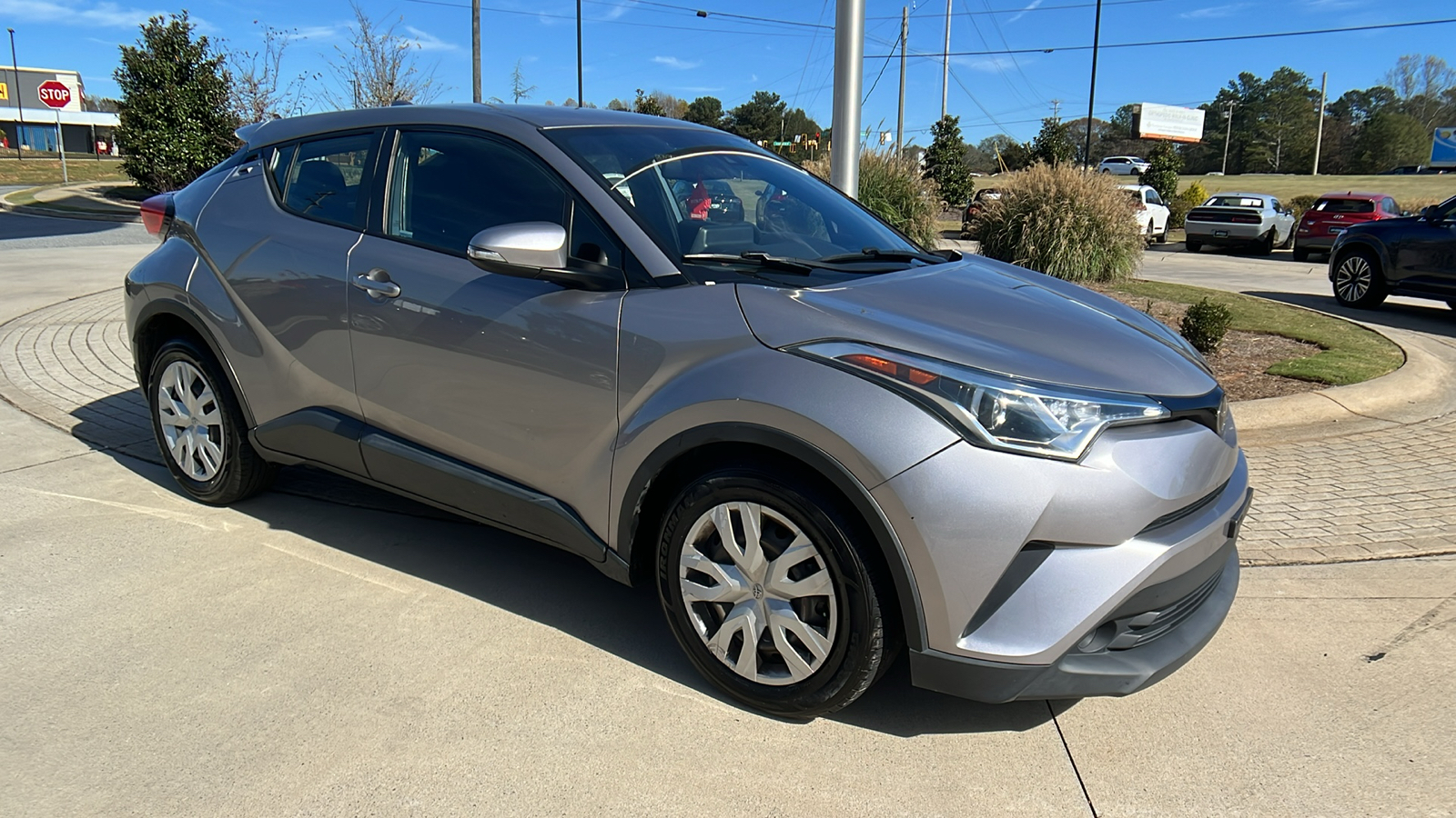 2019 Toyota C-HR LE 3