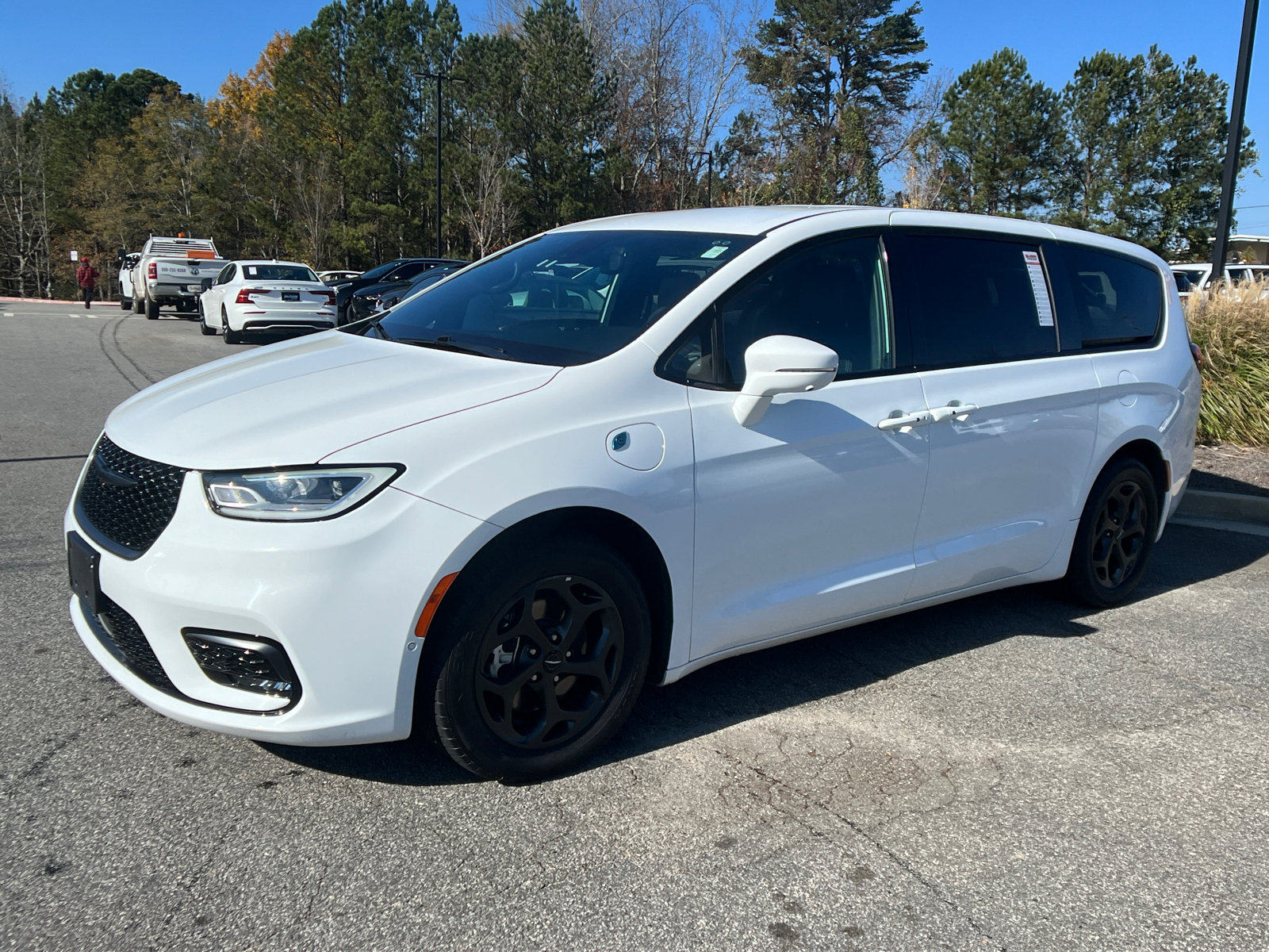 2022 Chrysler Pacifica Hybrid Touring L 1