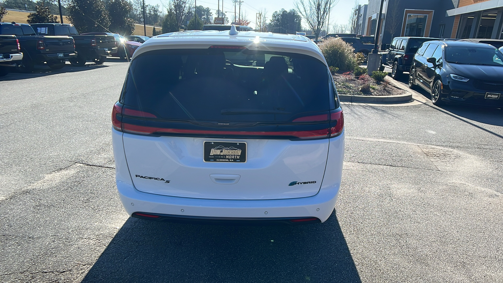 2022 Chrysler Pacifica Hybrid Touring L 6