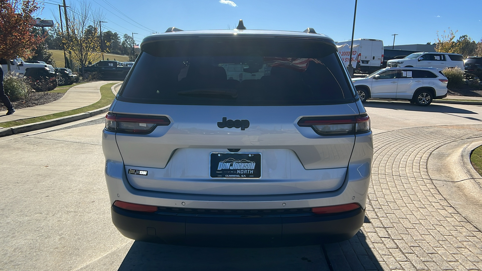 2023 Jeep Grand Cherokee L Altitude 6