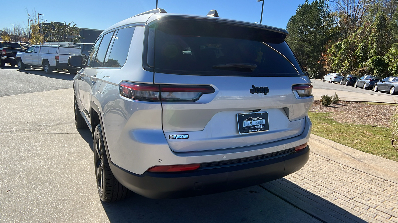 2023 Jeep Grand Cherokee L Altitude 7