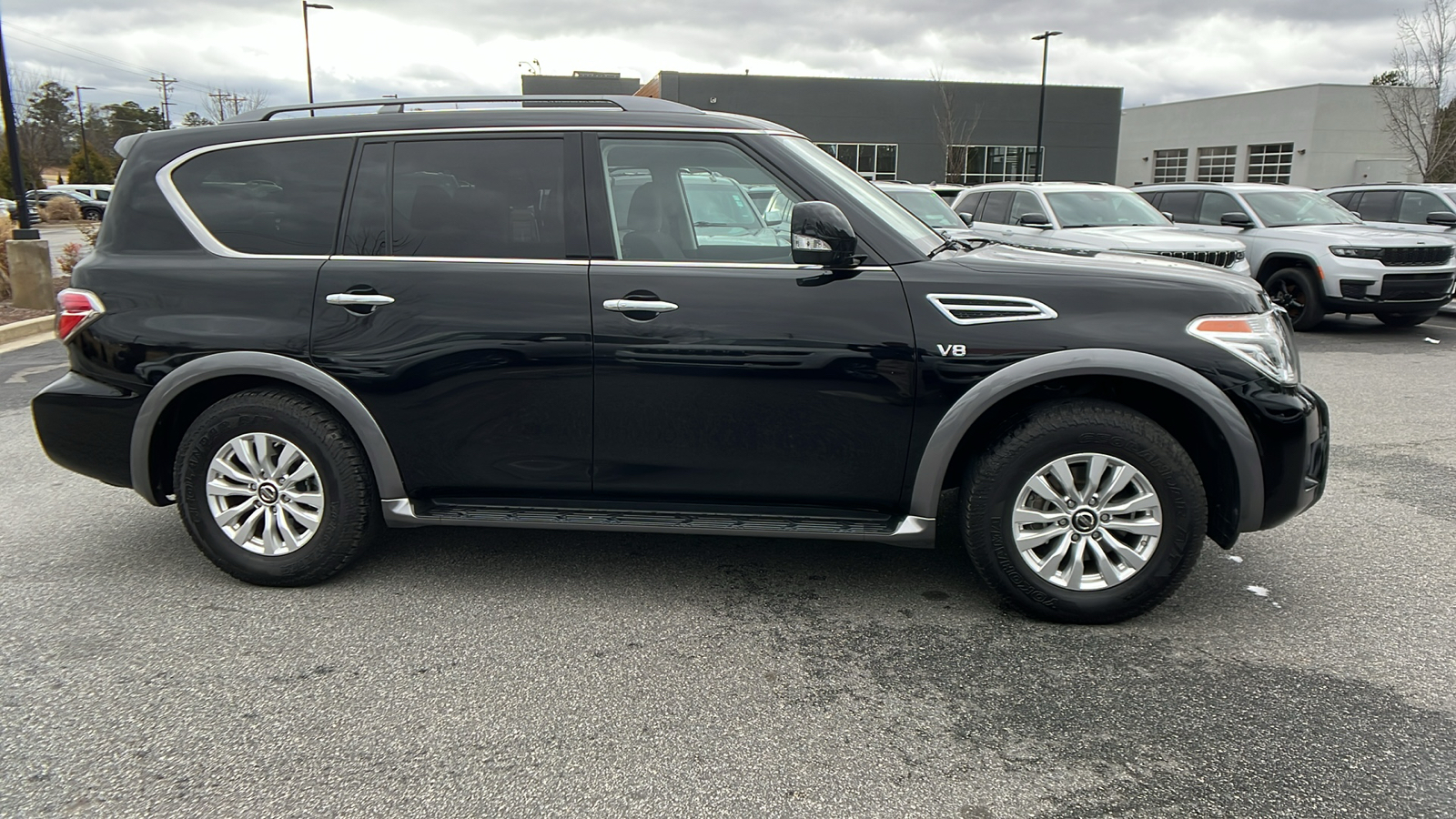 2020 Nissan Armada SV 4