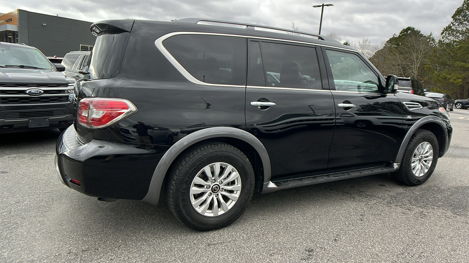 2020 Nissan Armada SV 5