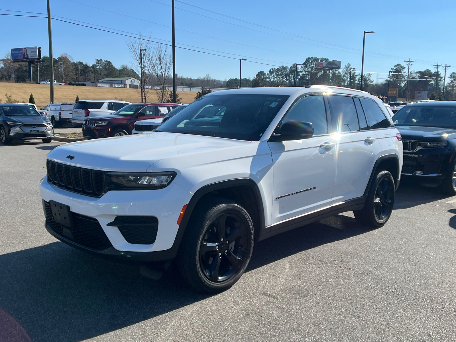 2023 Jeep Grand Cherokee Altitude 1