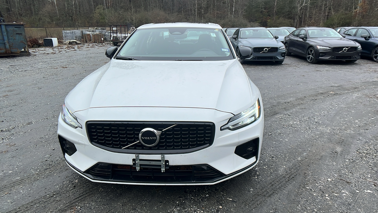 2024 Volvo S60 Core Dark Theme 2