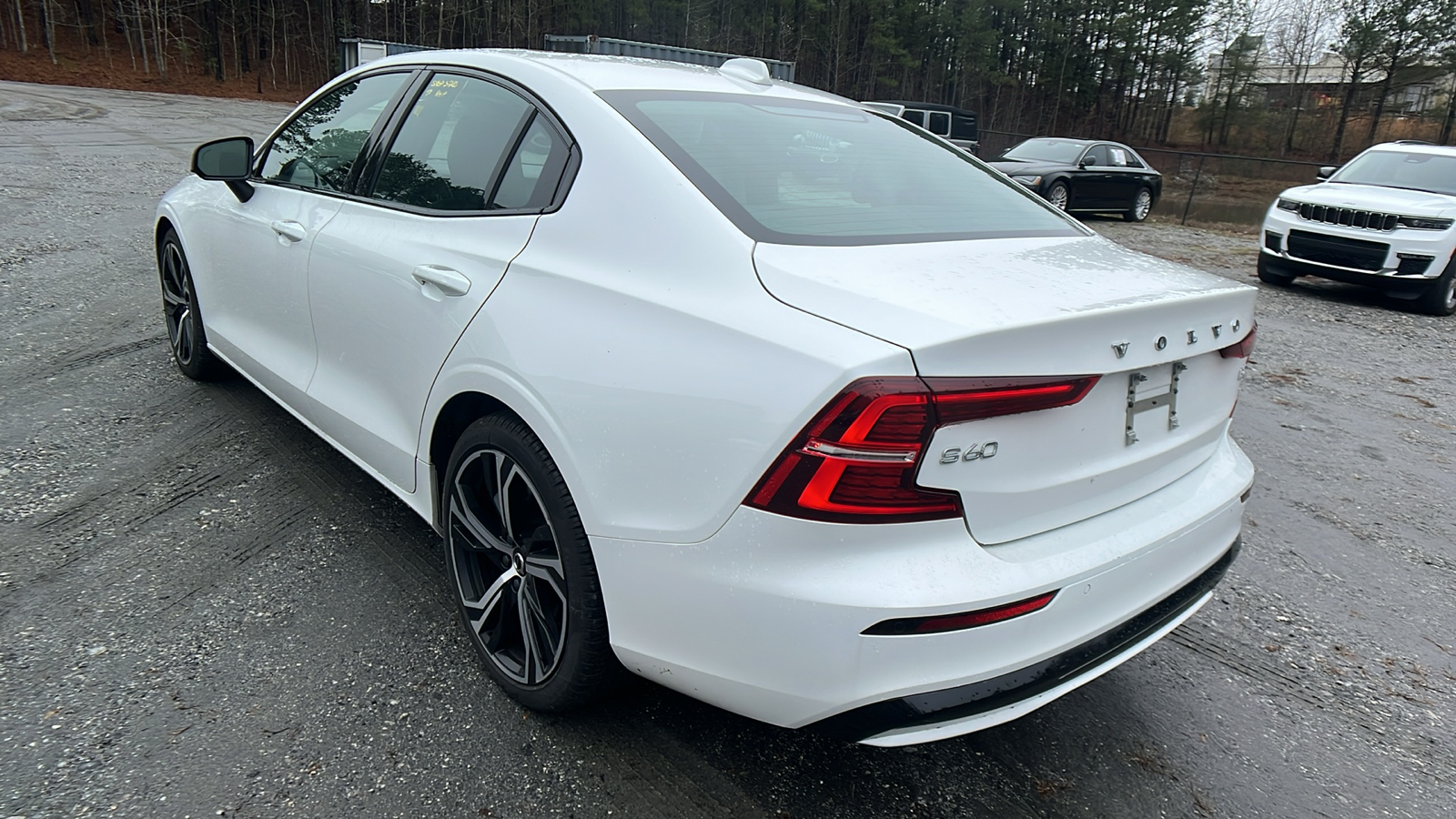 2024 Volvo S60 Core Dark Theme 7