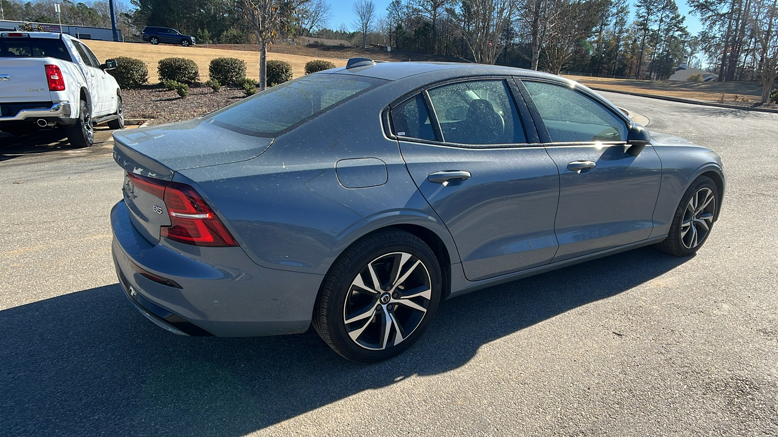 2024 Volvo S60 Core Dark Theme 5