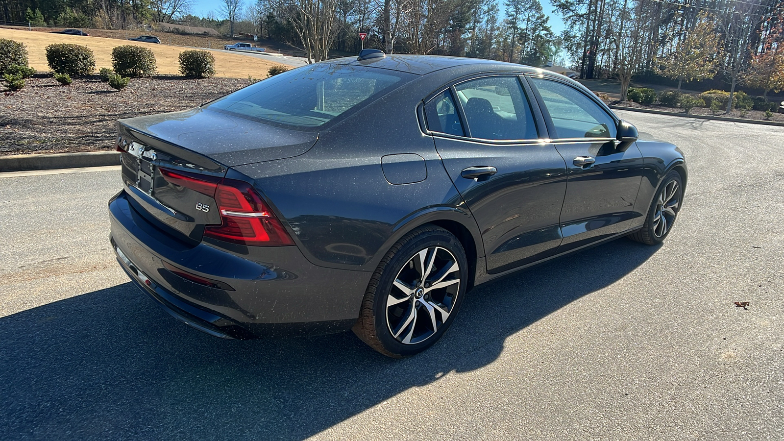 2024 Volvo S60 Core Dark Theme 5