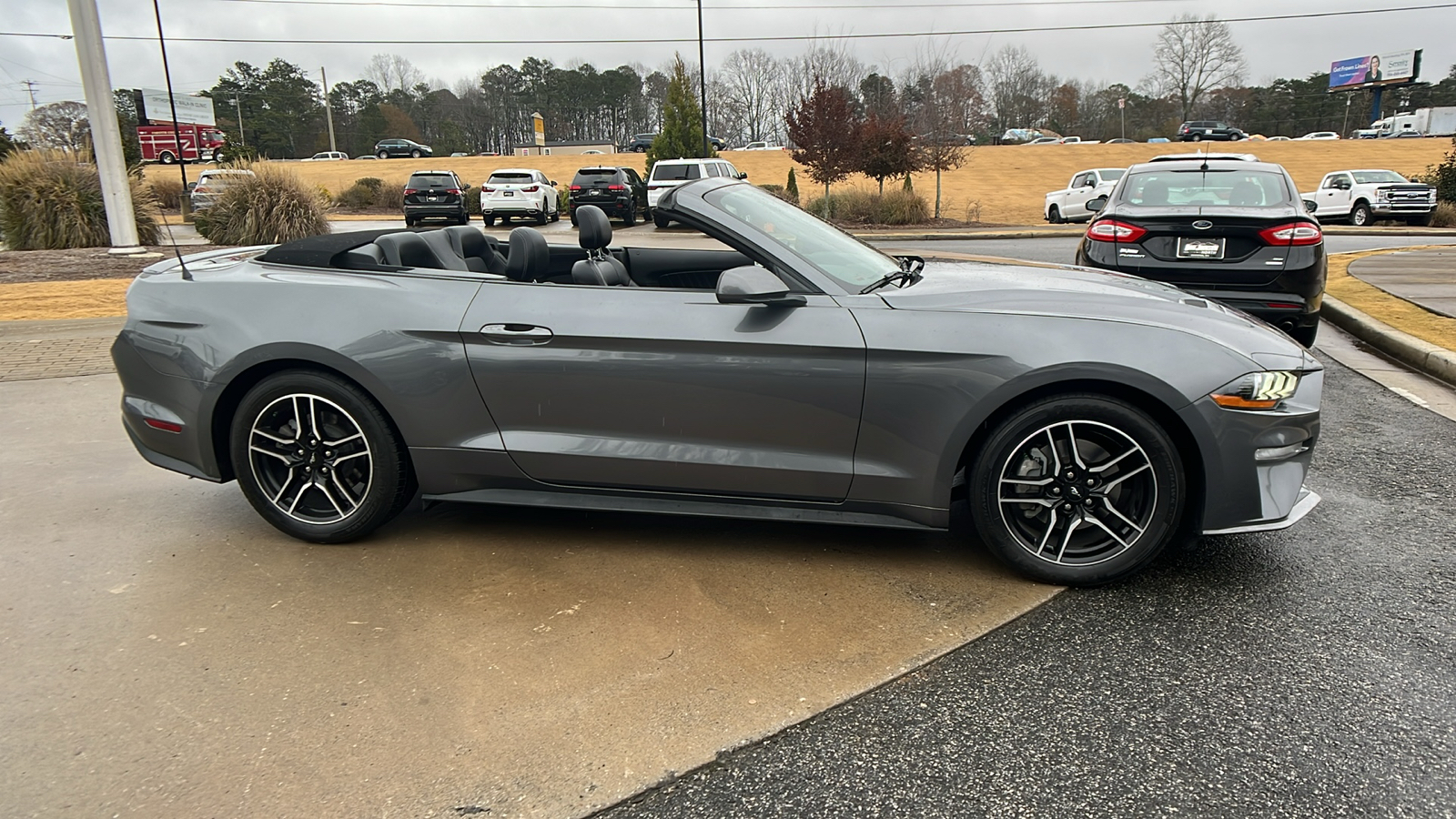 2021 Ford Mustang  4