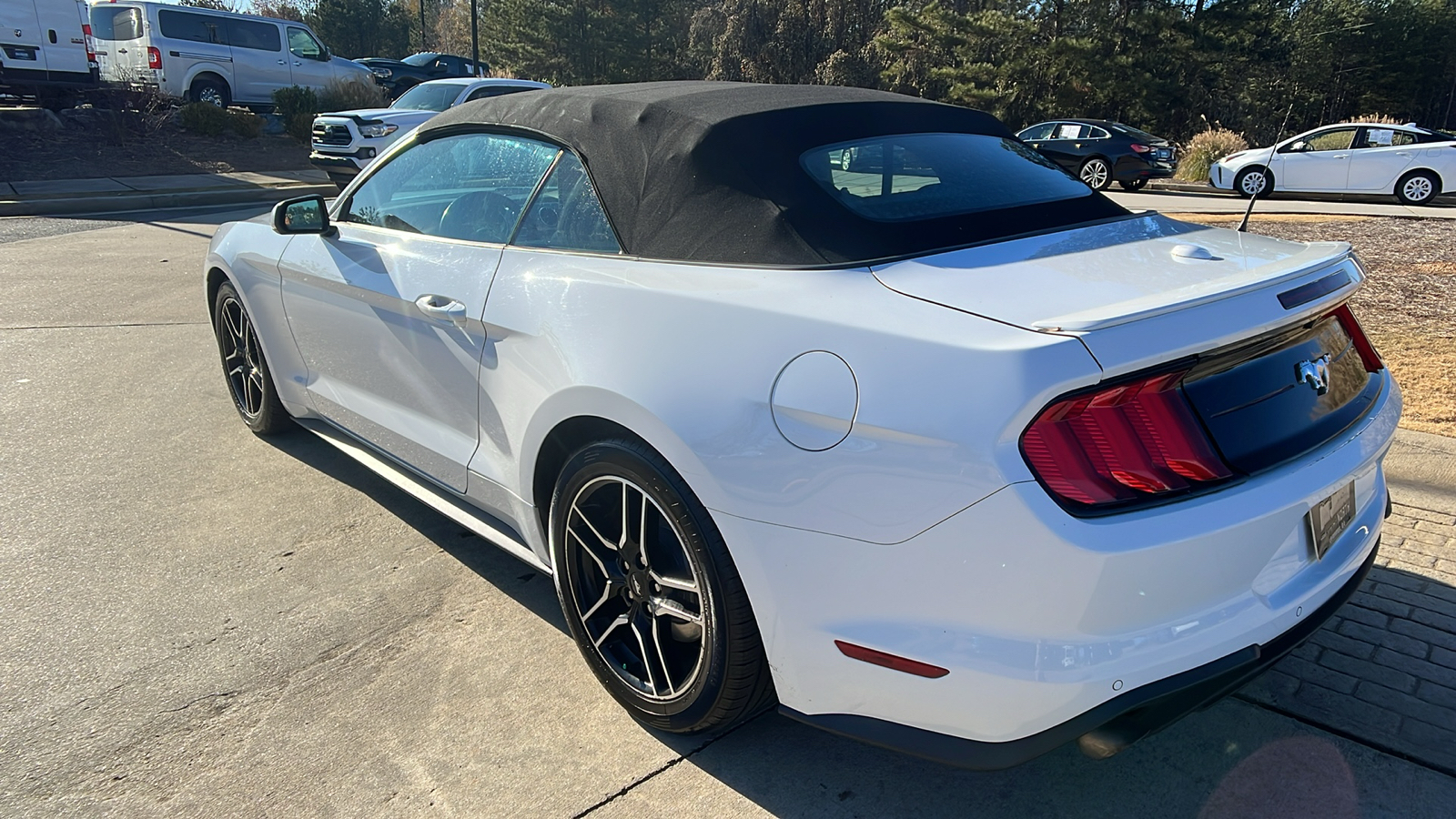 2022 Ford Mustang  9