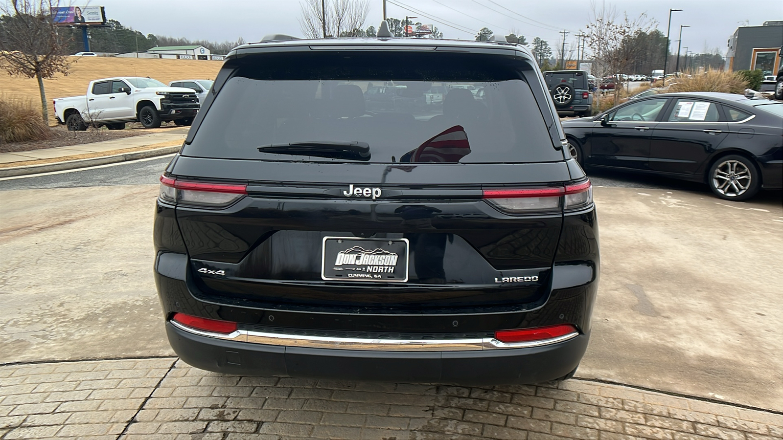 2023 Jeep Grand Cherokee Laredo 6