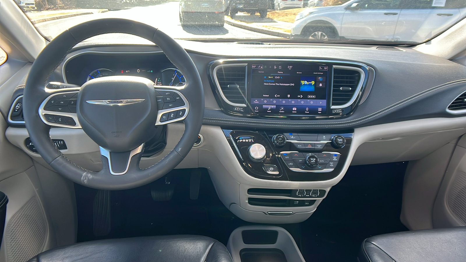 2022 Chrysler Pacifica Hybrid Touring L 19