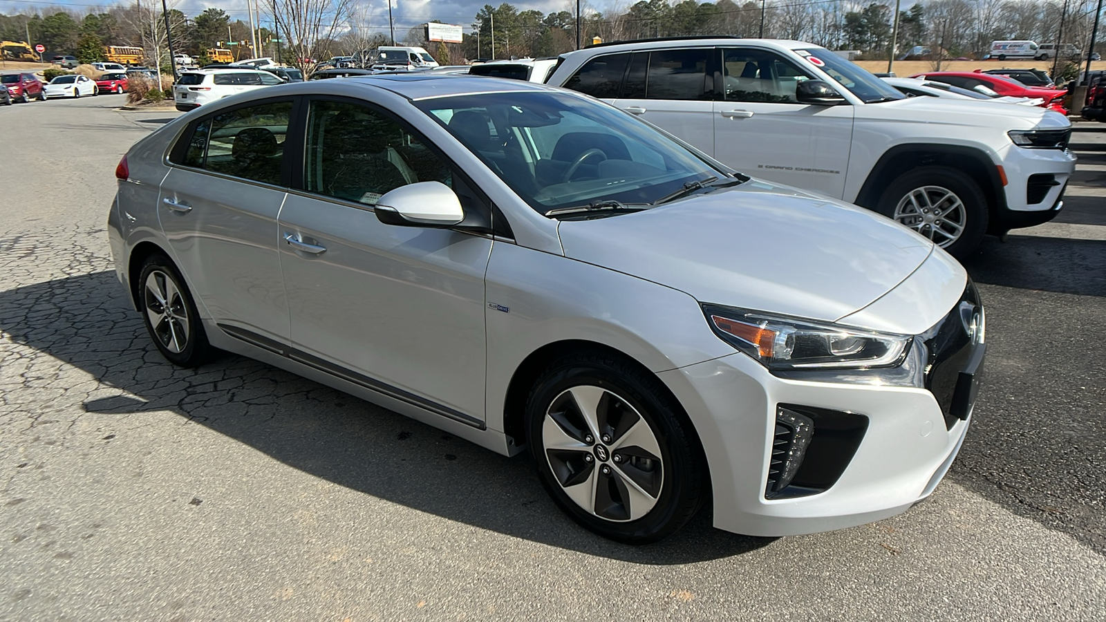 2019 Hyundai Ioniq Electric Limited 3