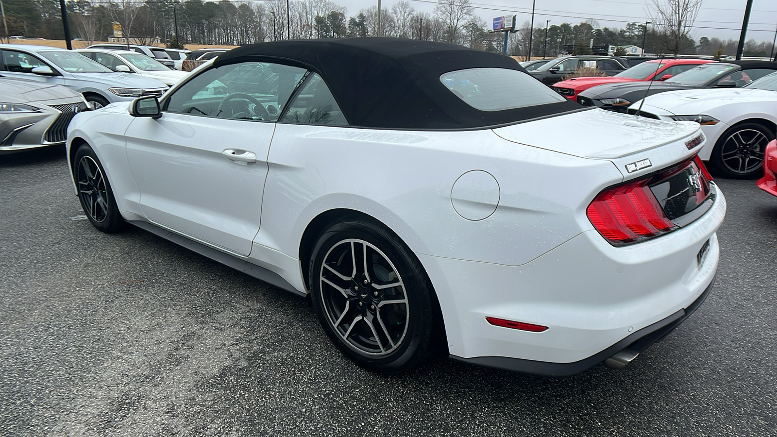 2022 Ford Mustang  8