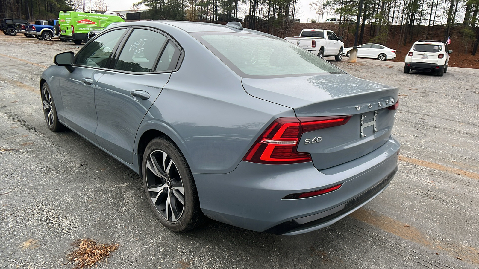 2024 Volvo S60 Core Dark Theme 7