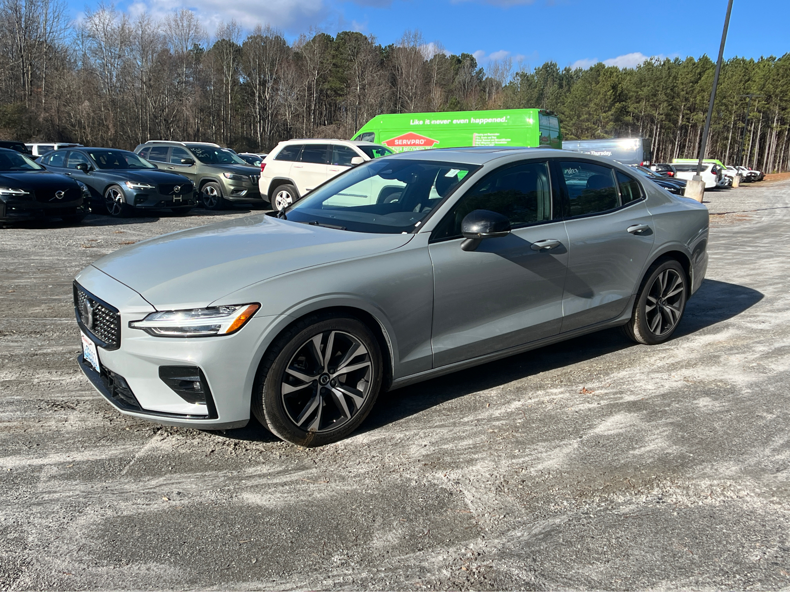 2024 Volvo S60 Core Dark Theme 1