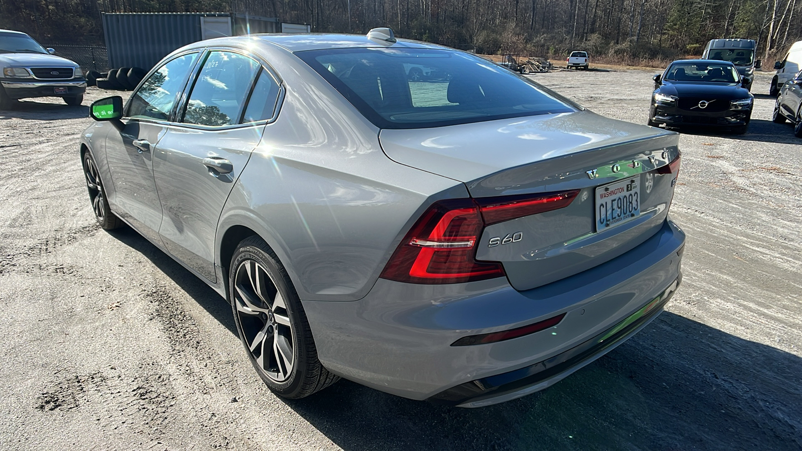 2024 Volvo S60 Core Dark Theme 7