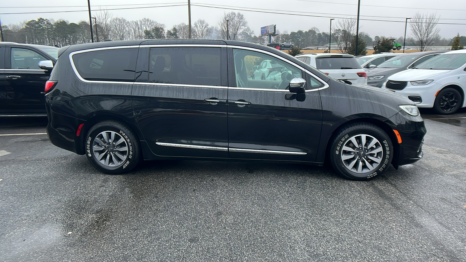 2022 Chrysler Pacifica Hybrid Limited 4