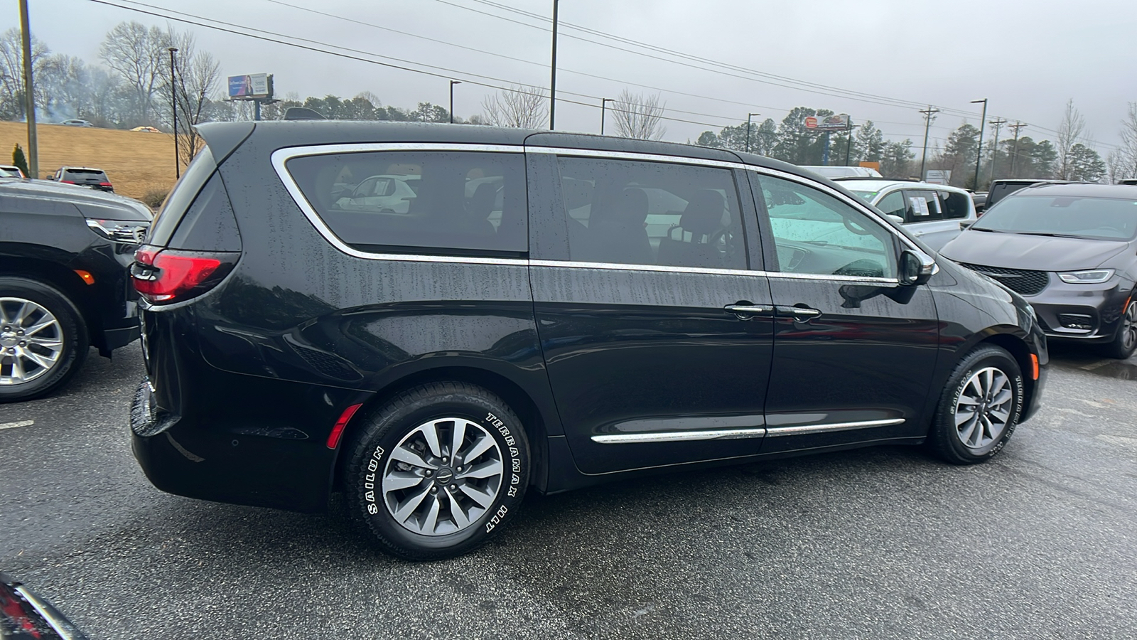 2022 Chrysler Pacifica Hybrid Limited 5