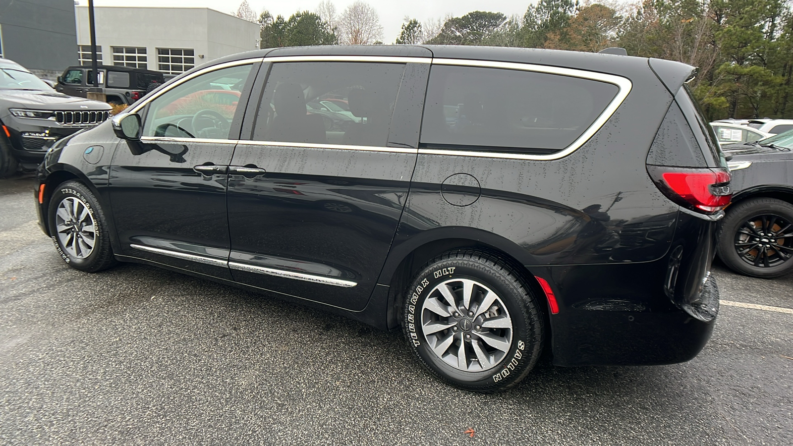 2022 Chrysler Pacifica Hybrid Limited 7