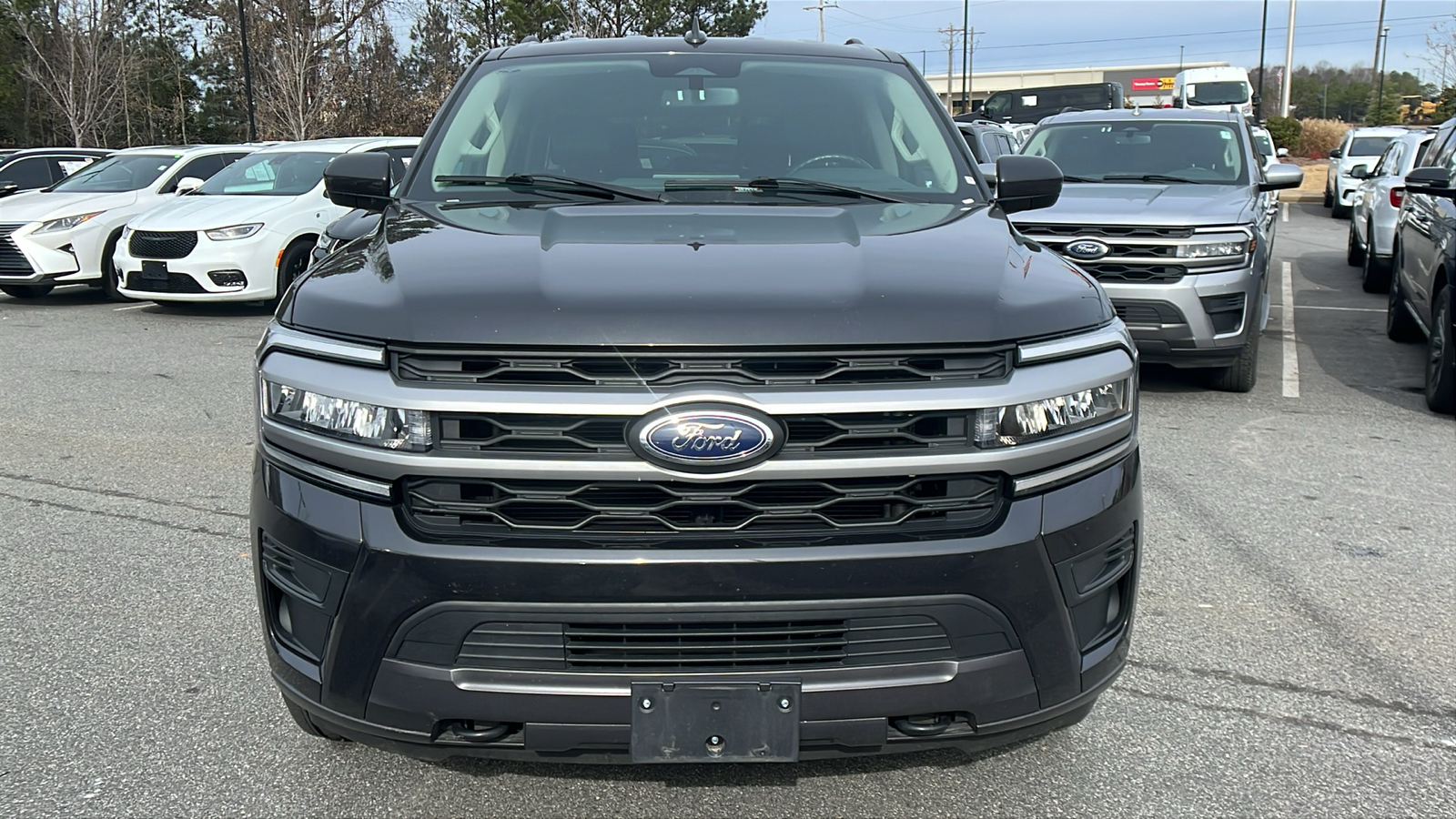 2023 Ford Expedition Max XLT 2