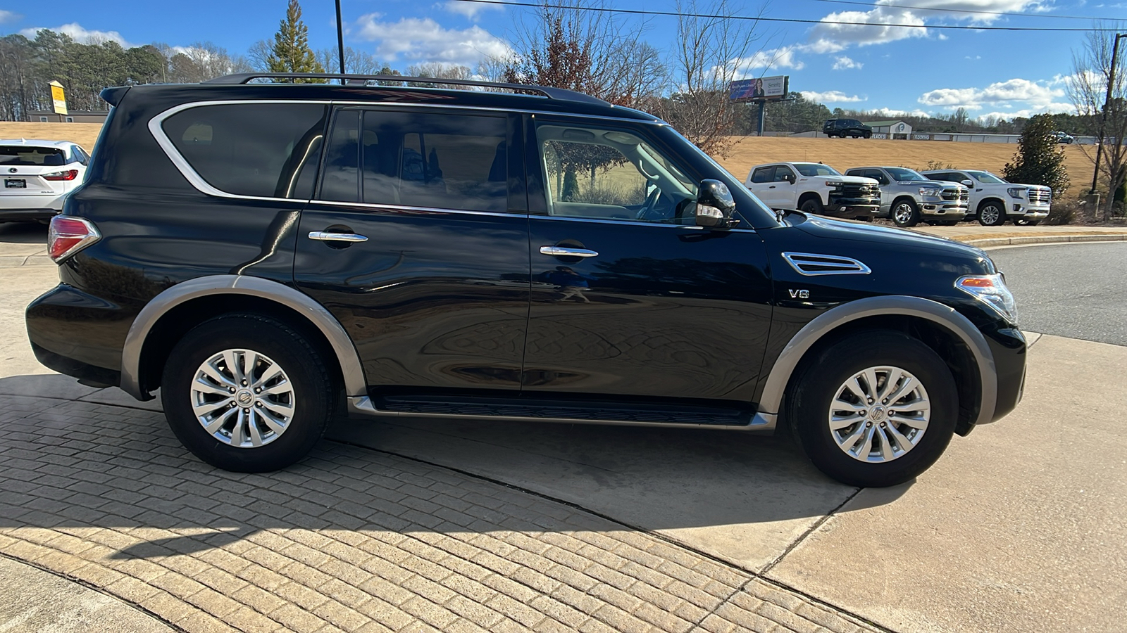 2018 Nissan Armada SV 4